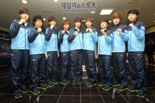 LPL爆料人：某欠薪队被联盟制裁后启动拖字诀 说十二月上旬补钱